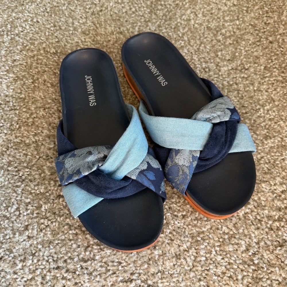 Johnny Was Sunny Garden twist slide sandals 8 denim suede boho resort casual